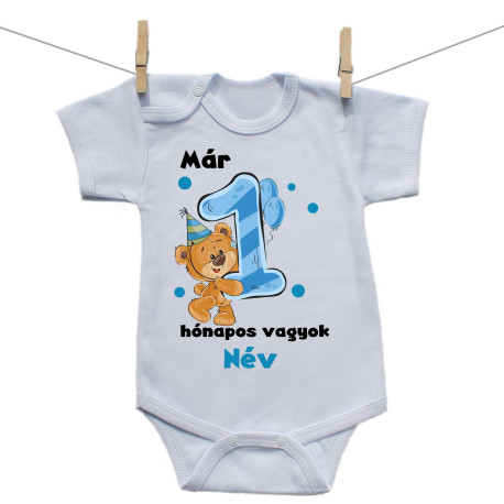 Rővid ujjú body Már 1 hónapos vagyok macival és a baba nevével - kisfiú Rővid ujjú body Már 1 hónapos vagyok macival és a baba nevével - kisfiú